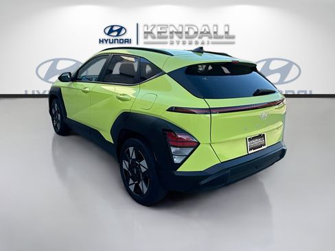 Used 2024 Hyundai Kona SEL w/ Convenience Package FWD image 4