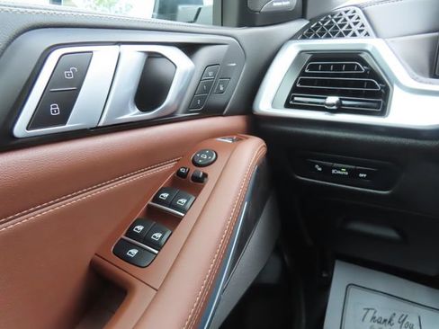 Used 2025 BMW X5 xDrive40i AWD/4WD image 33