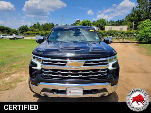 Used 2024 Chevrolet Silverado 1500 LTZ AWD/4WD image 10