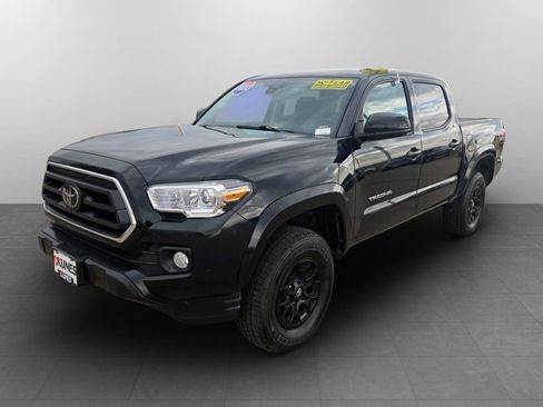 Used 2022 Toyota Tacoma SR5 image 11