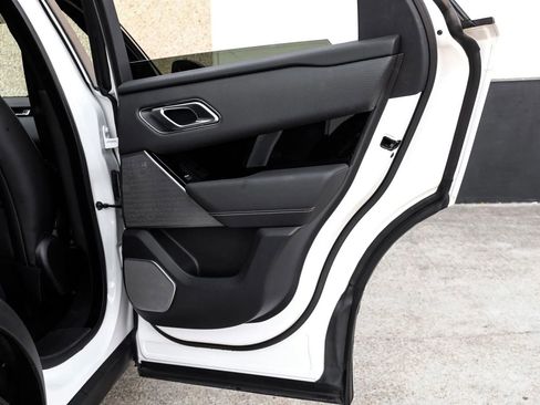 Used 2022 Land Rover Range Rover Velar R-Dynamic S image 50