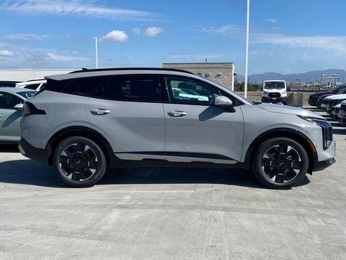 New 2026 Kia Sportage SX FWD image 2