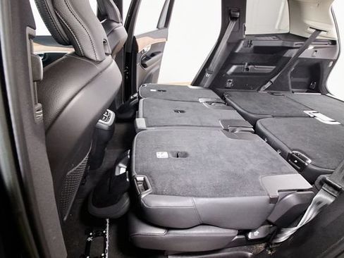 Certified 2023 Volvo XC90 B6 Plus AWD/4WD image 30
