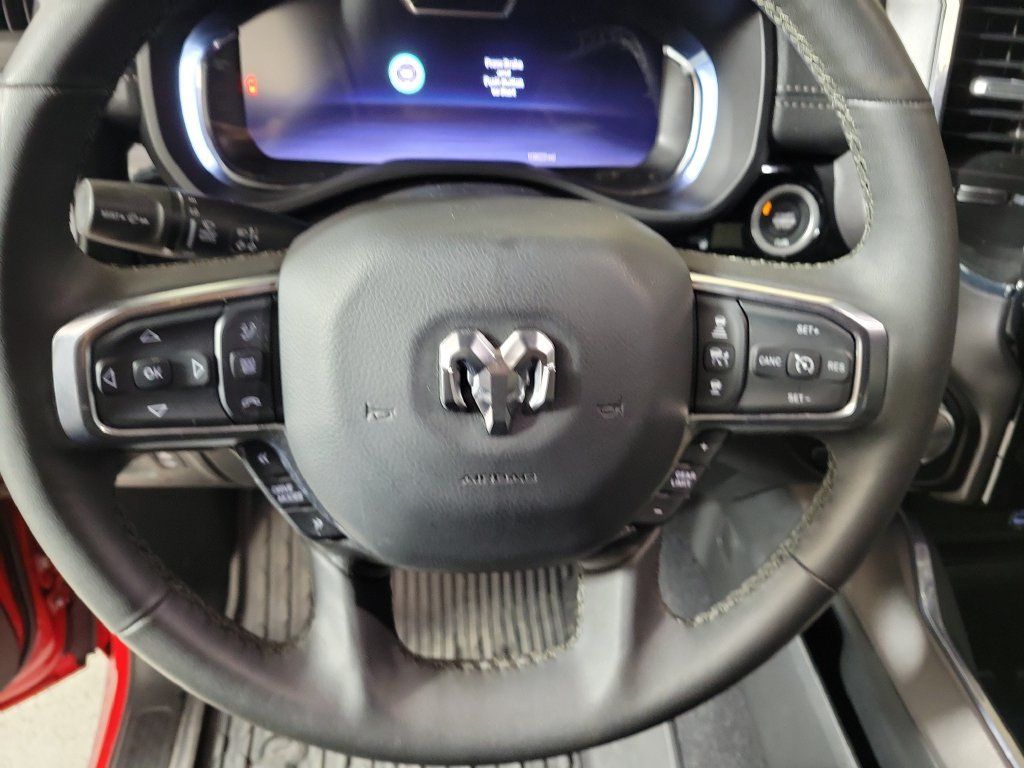 Used 2025 RAM 1500 Laramie w/ Night Edition AWD/4WD image 15