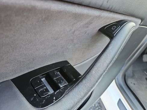 Used 2021 Tesla Model Y Long Range image 22