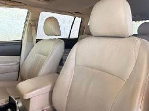 Used 2009 Toyota Highlander Sport AWD/4WD image 2
