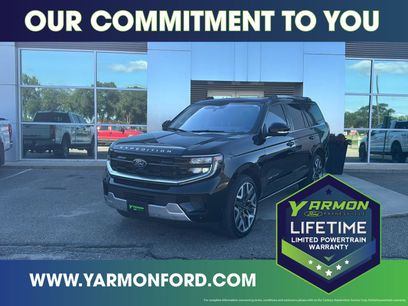 New 2025 Ford Expedition Platinum w/ Platinum Ultimate Package