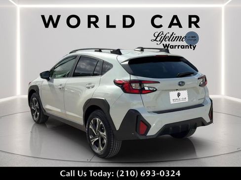 Used 2024 Subaru Crosstrek 2.0i Premium image 5