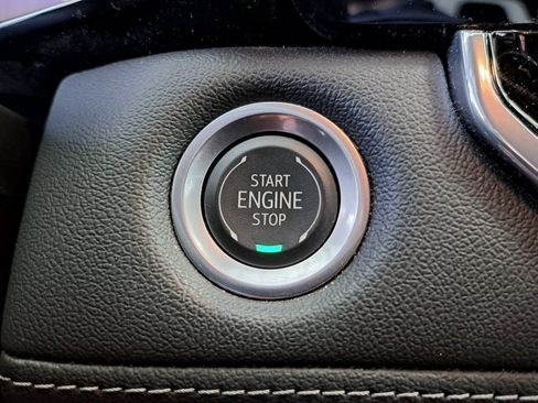 Used 2024 Chevrolet Colorado LT w/ LT Convenience Package image 15