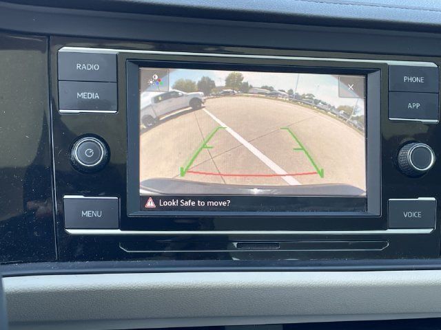 Used 2021 Volkswagen Jetta SE FWD image 17
