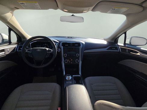 Used 2018 Ford Fusion S FWD image 27