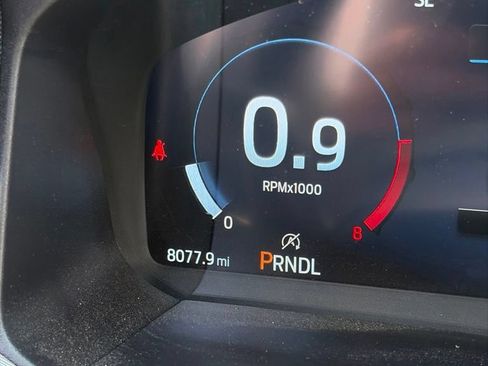 Used 2025 Ford Explorer Active AWD/4WD image 27