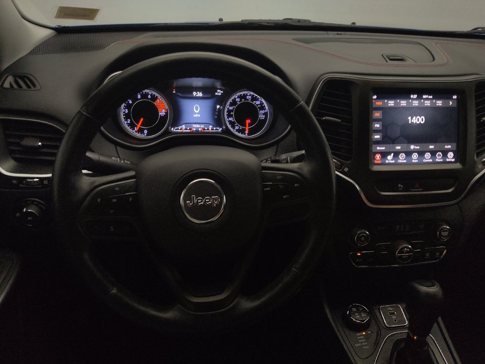 Used 2019 Jeep Cherokee Trailhawk w/ Cold Weather Group AWD/4WD image 22