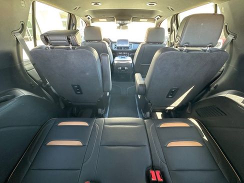Used 2023 GMC Yukon AT4 AWD/4WD image 7