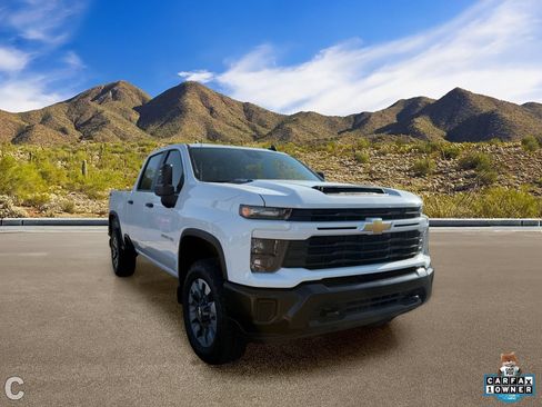 Certified 2024 Chevrolet Silverado 2500 Custom w/ Custom Value Package AWD/4WD image 5