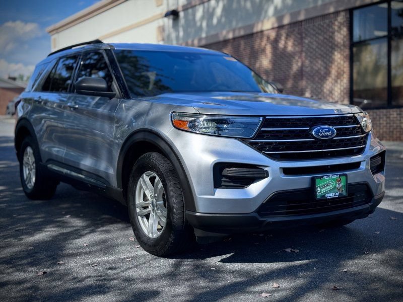 Used 2020 Ford Explorer XLT AWD/4WD image 1