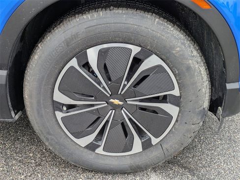 New 2025 Chevrolet Blazer EV LT image 16