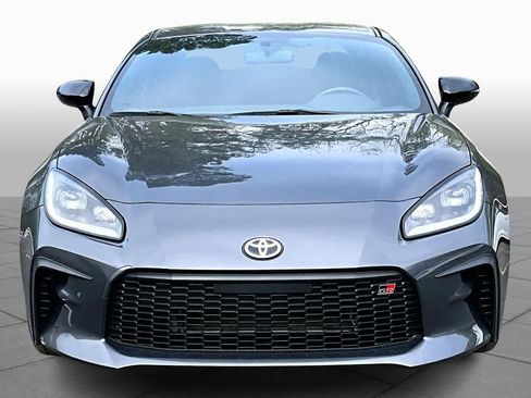 Used 2024 Toyota GR86 image 3