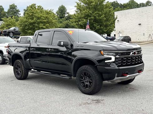 Used 2024 Chevrolet Silverado 1500 ZR2 w/ Technology Package AWD/4WD image 4