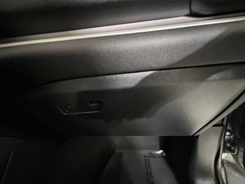 Used 2023 Ford Explorer XLT RWD image 24