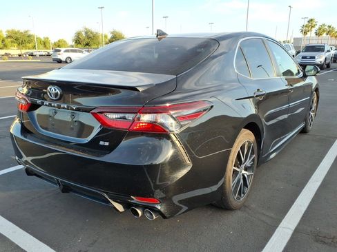 Used 2023 Toyota Camry SE w/ Convenience Package image 4