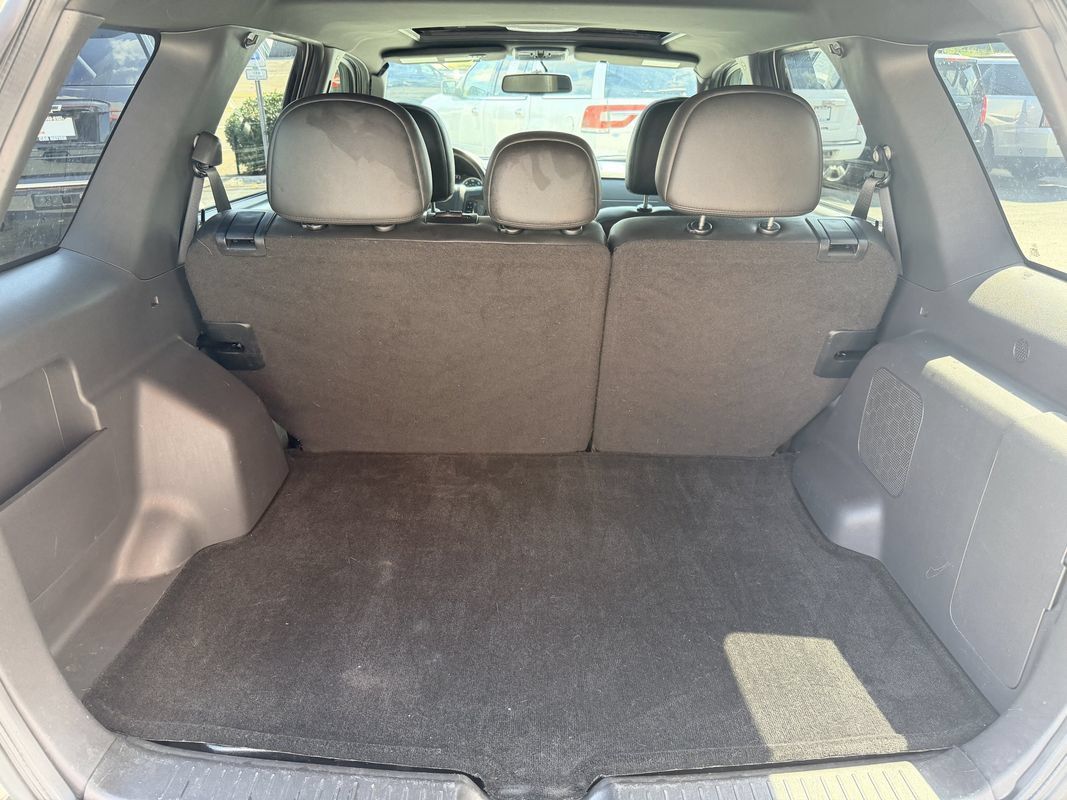 Used 2012 Ford Escape Limited AWD/4WD image 14
