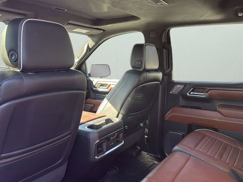 Used 2024 GMC Sierra 1500 Denali Ultimate image 29