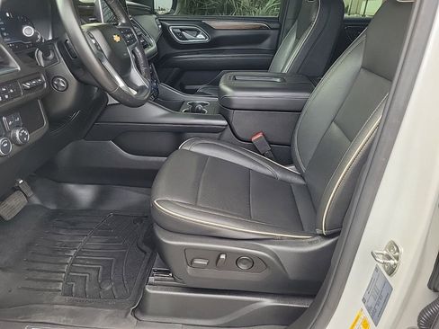 Used 2023 Chevrolet Tahoe Premier RWD image 13