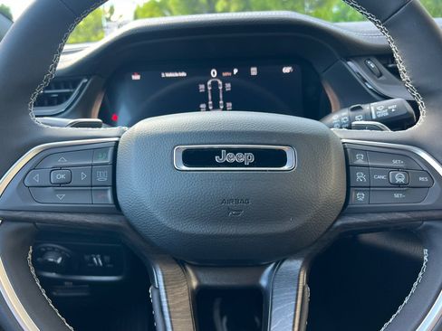 New 2026 Jeep Grand Cherokee L 4WD image 25