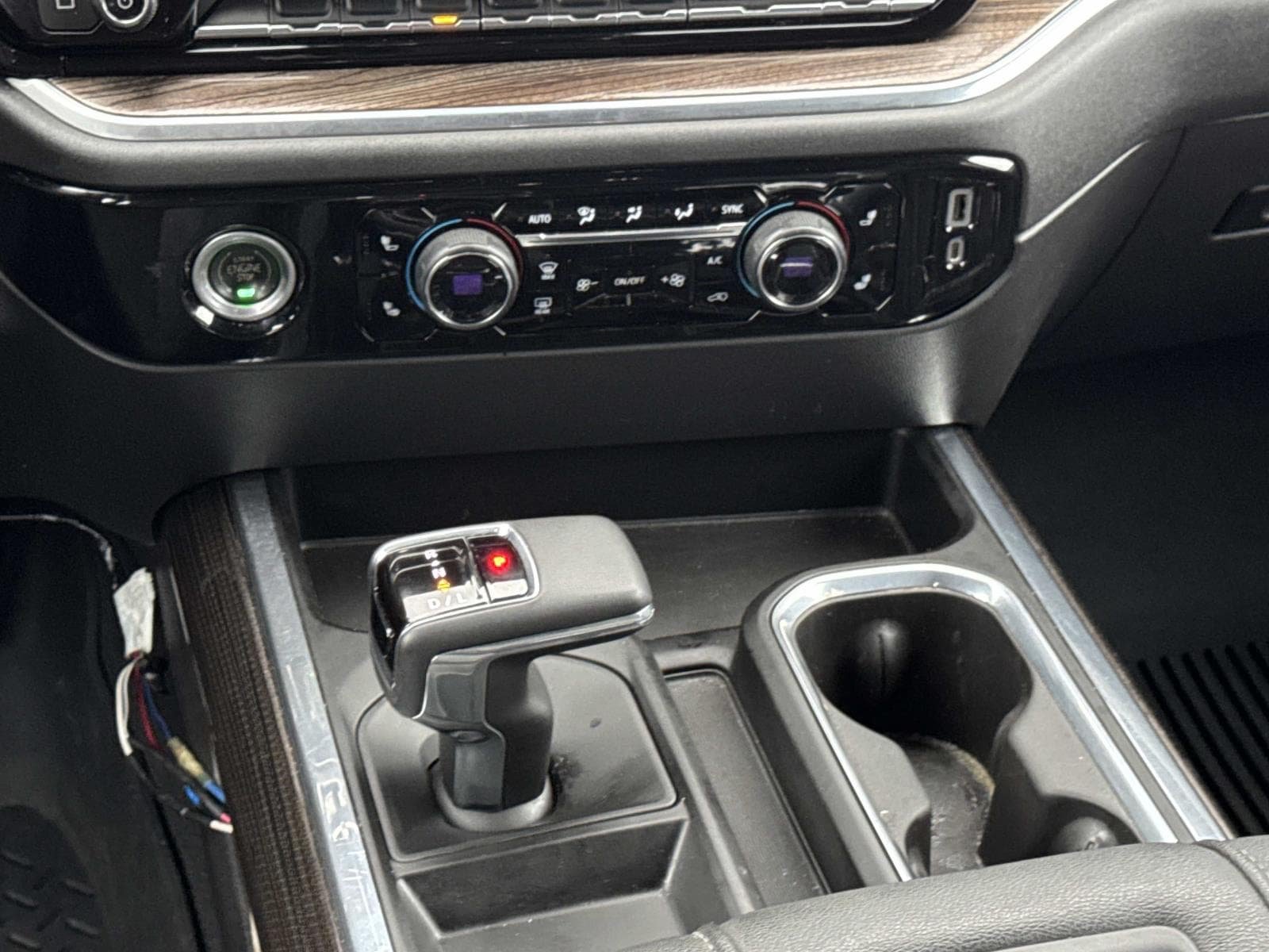 Used 2022 Chevrolet Silverado 1500 RST w/ Z71 Off-Road Package AWD/4WD image 17