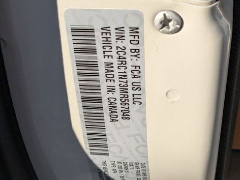 Certified 2021 Chrysler Pacifica Pinnacle FWD image 35