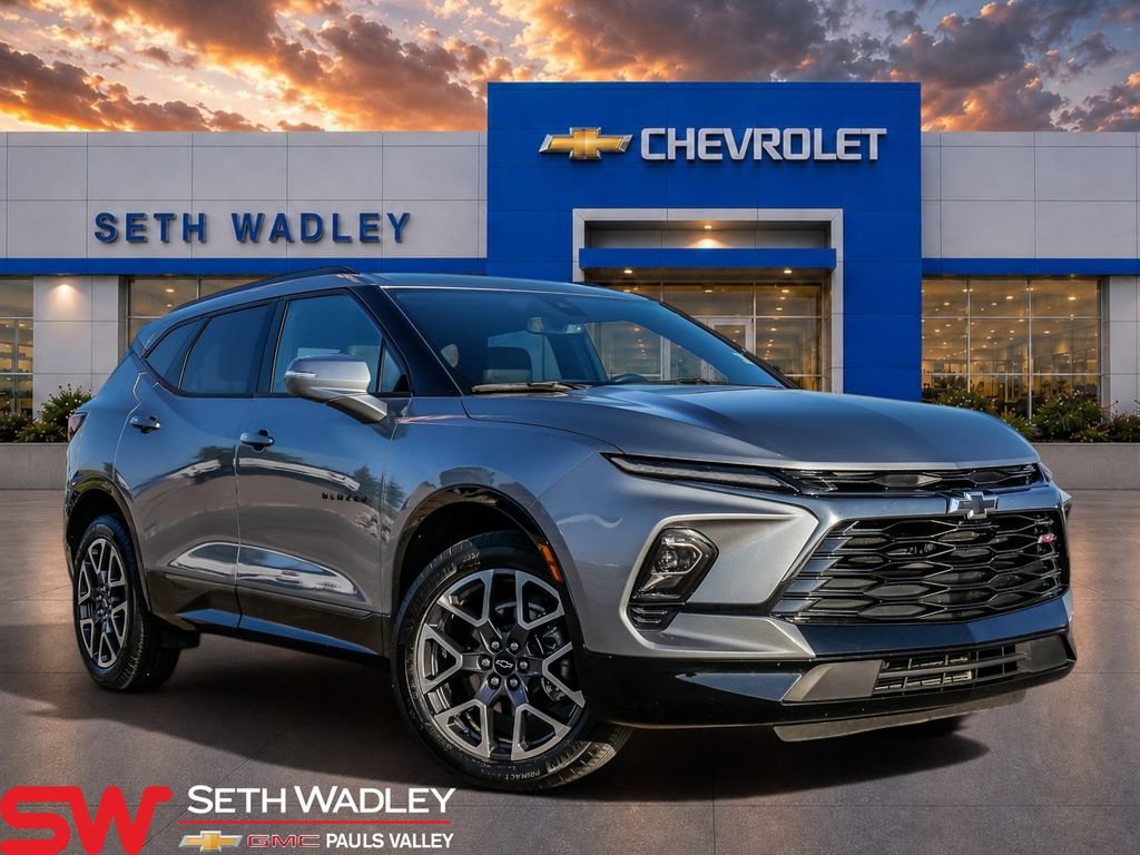 Used 2025 Chevrolet Blazer RS FWD image 1