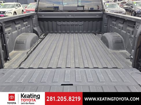 Used 2022 GMC Sierra 2500 Denali w/ Denali Ultimate Package image 10