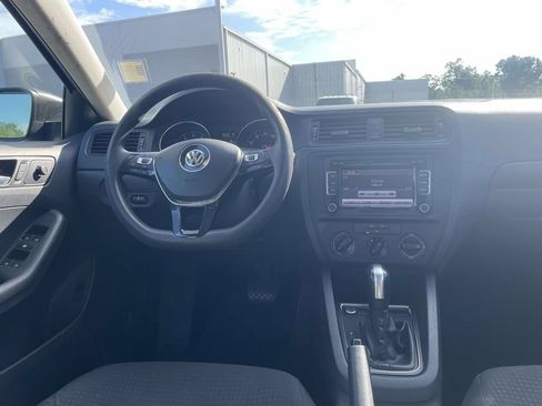 Used 2015 Volkswagen Jetta S FWD image 14