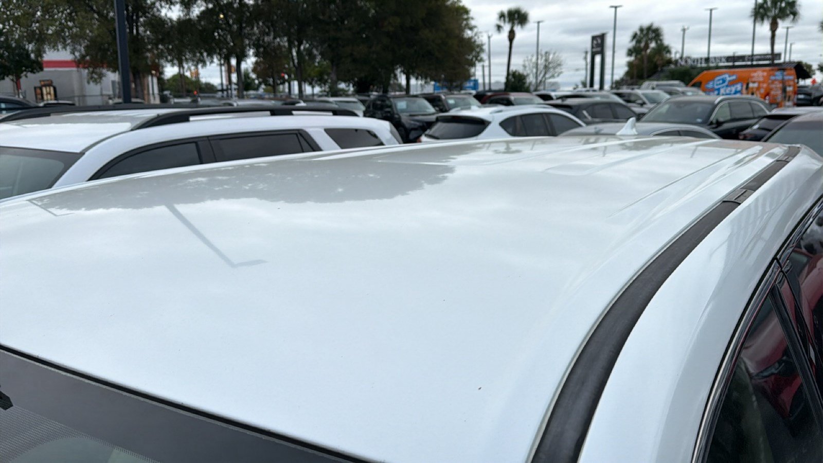 Used 2015 Toyota Highlander LE FWD image 24