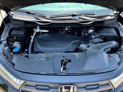 Used 2025 Honda Odyssey Sport-L image 31