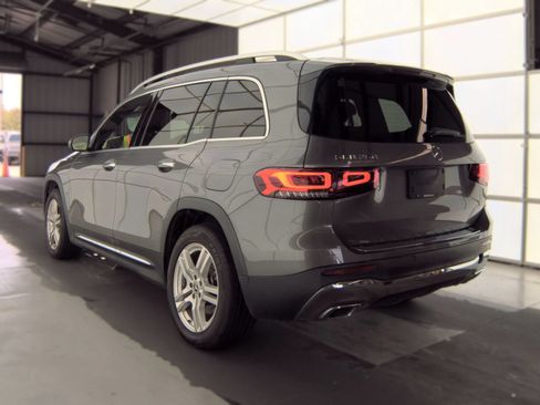 Used 2020 Mercedes-Benz GLB 250 w/ Premium Package image 6