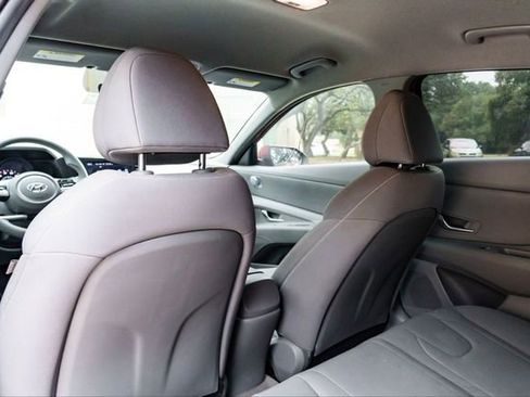 Certified 2022 Hyundai Elantra SEL w/ Cargo Package image 22