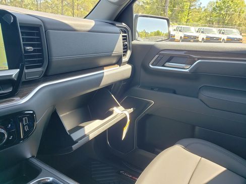 New 2026 Chevrolet Silverado 1500 LT image 25