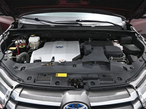 Used 2019 Toyota Highlander Limited Platinum image 14