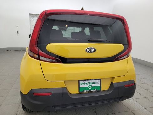 Used 2020 Kia Soul LX FWD image 6