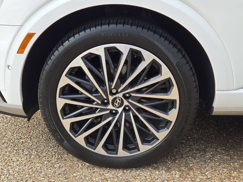 Used 2026 Hyundai Palisade Calligraphy FWD image 11
