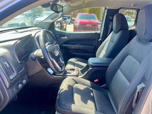 Used 2020 GMC Sierra 1500 Elevation w/ Elevation Value Package AWD/4WD image 10