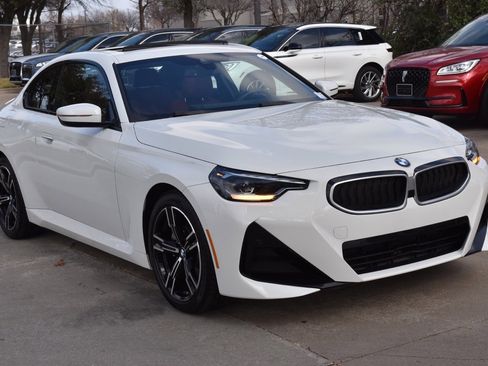 Used 2025 BMW 230i xDrive 230i xDrive w/ M Sport Package image 4