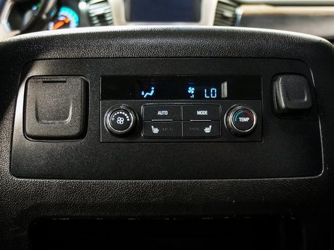 Used 2020 GMC Yukon XL Denali image 22