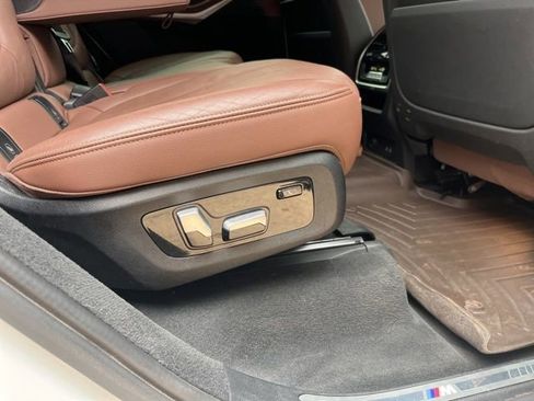 Used 2022 BMW X7 xDrive40i w/ M Sport Package AWD/4WD image 35