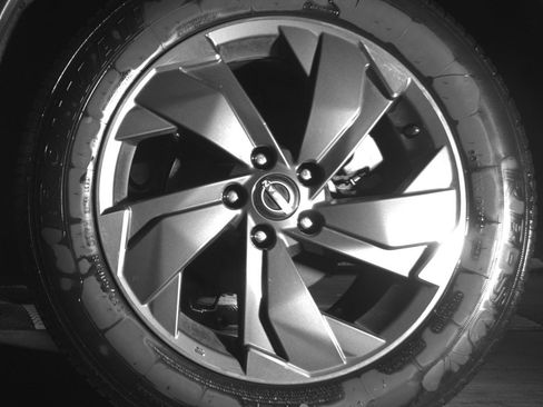 Used 2025 Nissan Rogue SV image 14