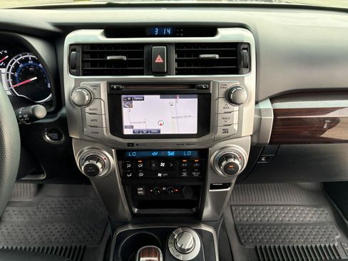 Used 2019 Toyota 4Runner Limited AWD/4WD image 20