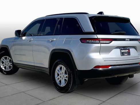 Used 2025 Jeep Grand Cherokee Laredo w/ MOPAR Finishing Package RWD image 12