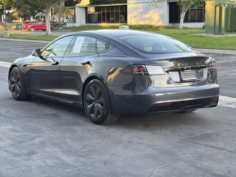 Used 2025 Tesla Model S image 6